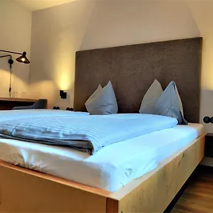 Hotel Bruderherz, Nuremberga